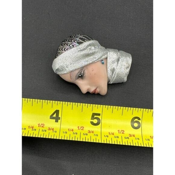 Vintage Porcelain Head Brooch With Silver Turban & Scarf Accent - Picture 8 of 8